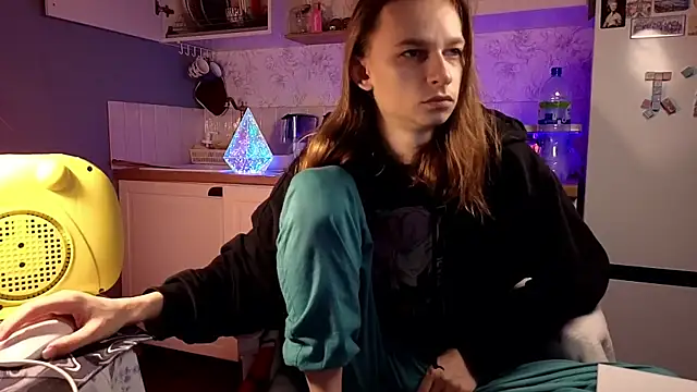 Snapshot of Frank_Fraer chatting on 29, 9, 2025 Frank Fraer online show from 29, 9, 2025