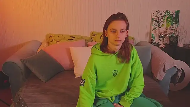 Snapshot of Frank_Fraer chatting on 1, 10, 2025 Frank Fraer online show from 1, 10, 2025