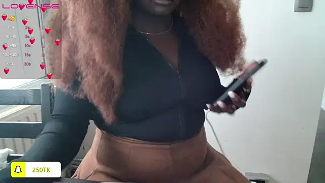 Snapshot of Thepanthera chatting on 15, 12, 2024 Thepanthera online show from 15, 12, 2024