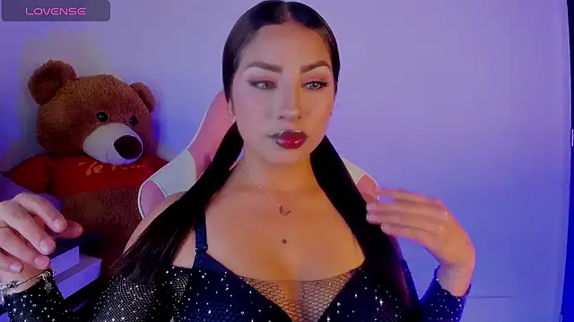 Snapshot of lucykinky22 chatting on 6, 11, 2025 lucykinky22 online show from 6, 11, 2025