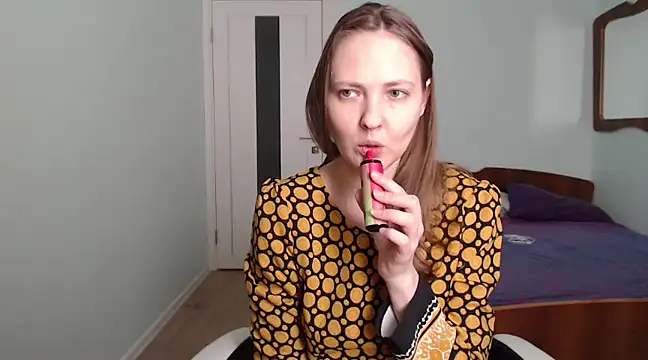 VioletLily online show from 27, 2, 2025