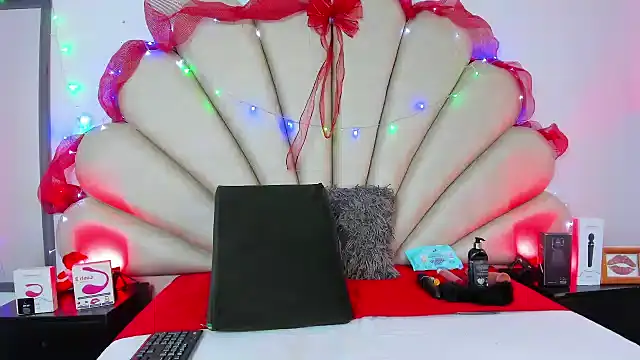 Natasha  Blue online show from 29, 12, 2024