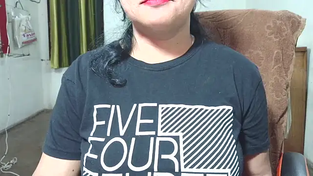 Snapshot of Cute_Mahi22 chatting on 23, 12, 2025 Cute Mahi22 online show from 23, 12, 2025