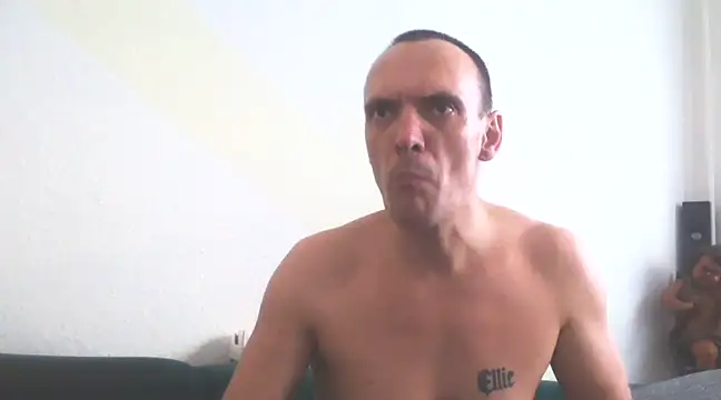 Penispumper81 online show from 5, 3, 2025