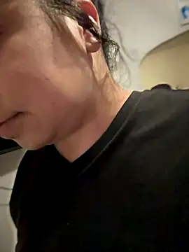 kimmiakiss22 online show from 7, 11, 2025