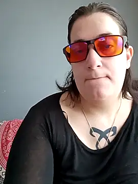 Lolabeluccia xh  online show from 24, 3, 2026