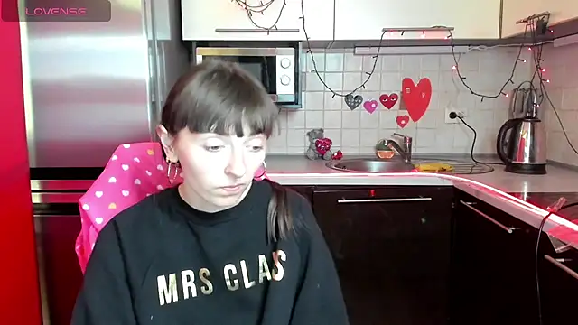 TayanaJons online show from 7, 2, 2025