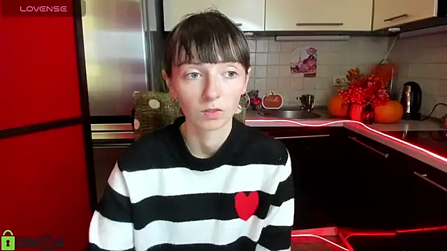 TayanaJons online show from 10, 11, 2025