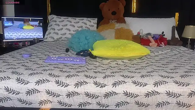 Sexy sharntel online show from 15, 10, 2025