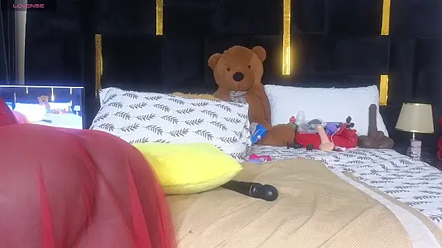 Sexy sharntel online show from 15, 10, 2025