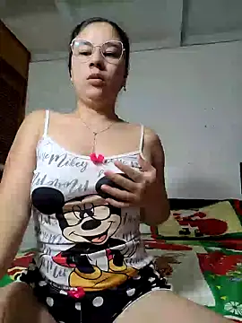 Snapshot of selena_gomez2 chatting on 6, 12, 2024 selena gomez2 online show from 6, 12, 2024