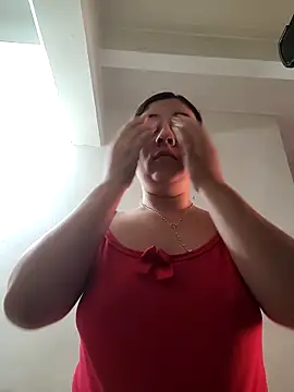 Snapshot of selena_gomez2 chatting on 12, 12, 2024 selena gomez2 online show from 12, 12, 2024