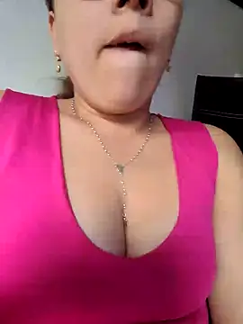 Snapshot of selena_gomez2 chatting on 16, 2, 2025 selena gomez2 online show from 16, 2, 2025