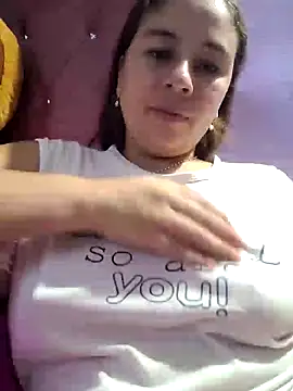 Snapshot of selena_gomez2 chatting on 19, 3, 2025 selena gomez2 online show from 19, 3, 2025