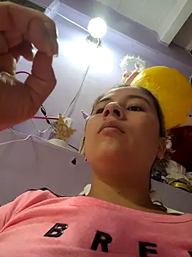 Snapshot of selena_gomez2 chatting on 3, 2, 2026 selena gomez2 online show from 3, 2, 2026