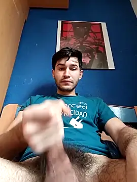 Snapshot of Esti02 chatting on 21, 12, 2025 Esti02 online show from 21, 12, 2025