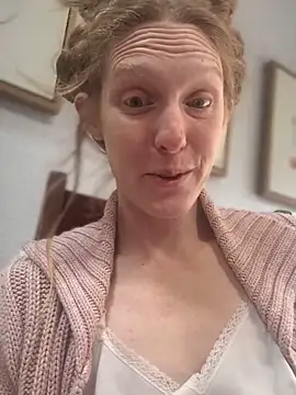 Snapshot of GoldenFlameGoddess chatting on 21, 2, 2025 GoldenFlameGoddess online show from 21, 2, 2025