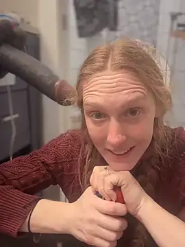 Snapshot of GoldenFlameGoddess chatting on 22, 2, 2025 GoldenFlameGoddess online show from 22, 2, 2025