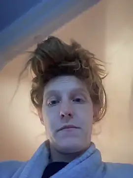 Snapshot of GoldenFlameGoddess chatting on 26, 2, 2025 GoldenFlameGoddess online show from 26, 2, 2025