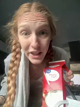 Snapshot of GoldenFlameGoddess chatting on 27, 2, 2025 GoldenFlameGoddess online show from 27, 2, 2025