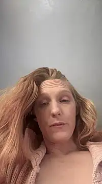 Snapshot of GoldenFlameGoddess chatting on 1, 3, 2025 GoldenFlameGoddess online show from 1, 3, 2025