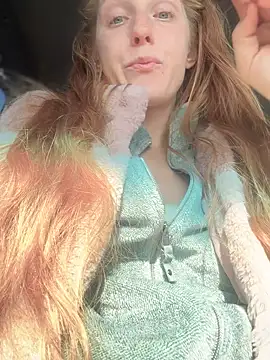 Snapshot of GoldenFlameGoddess chatting on 9, 3, 2025 GoldenFlameGoddess online show from 9, 3, 2025