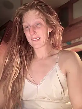 Snapshot of GoldenFlameGoddess chatting on 11, 3, 2025 GoldenFlameGoddess online show from 11, 3, 2025