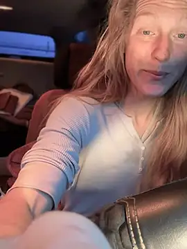 GoldenFlameGoddess online show from 11, 2, 2026