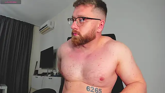 Findom guy online show from 17, 3, 2026