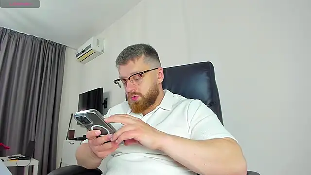 Findom guy online show from 30, 3, 2026