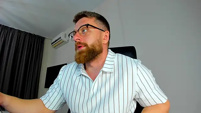 Findom guy online show from 23, 4, 2026