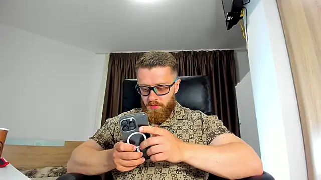 Findom guy online show from 5, 6, 2026