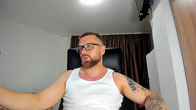 Snapshot of Findom_guy chatting on 22, 7, 2026 Findom guy online show from 22, 7, 2026