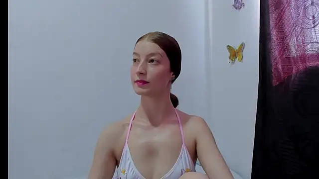 Snapshot of MiiaVolkova chatting on 14, 12, 2025 MiiaVolkova online show from 14, 12, 2025