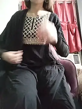 Snapshot of Noor_Darliing chatting on 30, 5, 2026 Noor Darliing online show from 30, 5, 2026