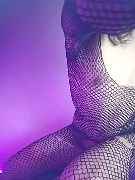 Snapshot of Victor-and-shelly chatting on 28, 9, 2025 Victor-and-shelly online show from 28, 9, 2025