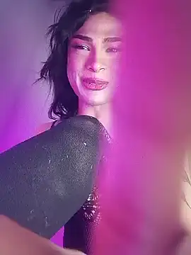 Snapshot of Victor-and-shelly chatting on 5, 10, 2025 Victor-and-shelly online show from 5, 10, 2025