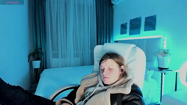 Kathlyn  Heath online show from 6, 3, 2025