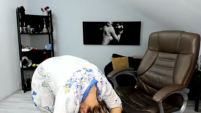 Cassandra Hotty online show from 23, 1, 2025