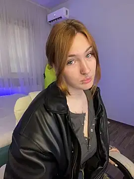  Chlo  e online show from 2, 10, 2025