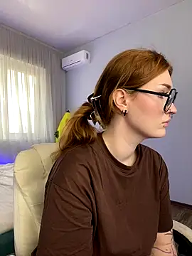  Chlo  e online show from 3, 10, 2025