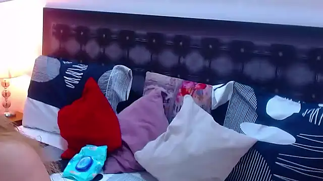 sandra 20 online show from 26, 10, 2025