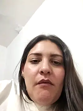 Mia Hampton online show from 23, 12, 2025