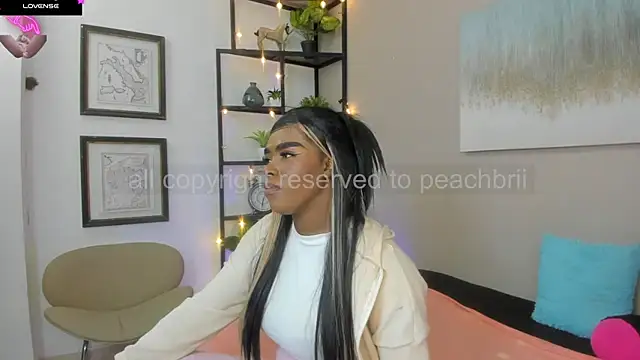 Snapshot of Briana_Wells_ chatting on 4, 12, 2025 Briana Wells online show from 4, 12, 2025