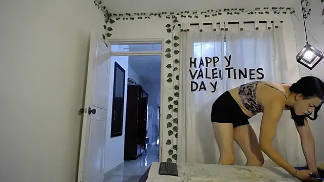 ivonne  hott1 online show from 14, 2, 2026