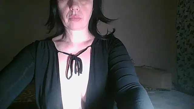 Snapshot of Roxolana_Drim chatting on 5, 1, 2025 Roxolana Drim online show from 5, 1, 2025