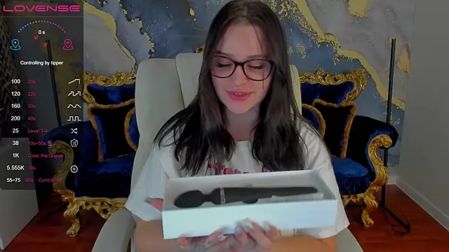 Snapshot of JeysyPotter chatting on 10, 12, 2024 JeysyPotter online show from 10, 12, 2024