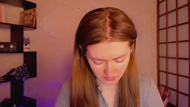 KateCuddle online show from 20, 2, 2025