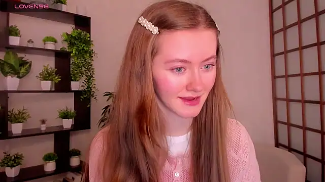 KateCuddle online show from 19, 11, 2025