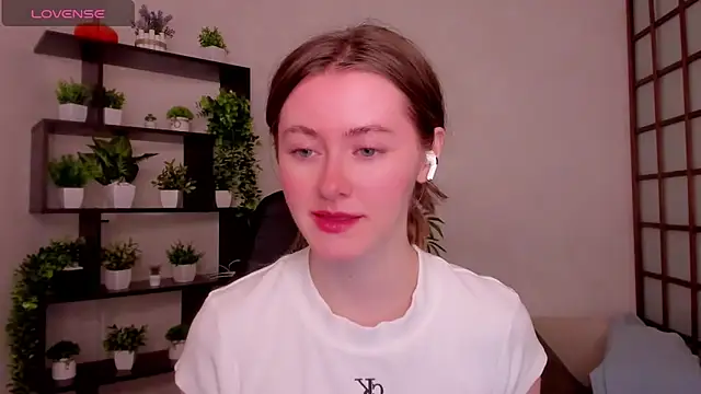 KateCuddle online show from 31, 3, 2026